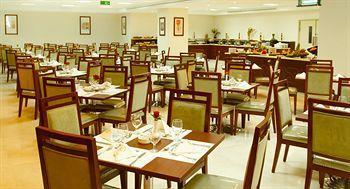 होटल Makarem Al Bait Al Azizia 4*